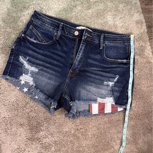 KanCan Jean Shorts with American Flag Pockets Size 30